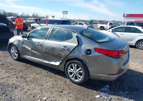 2013 Kia Optima Lx z USA, uszkodzony, nr VIN 5XXGM4A70DG181871